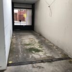 VENTA COCHERA CUBIERTA - 11 E/ 60 Y 61 - U$S 12.000